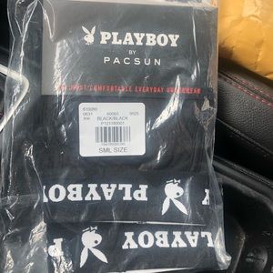 Mens boxers 2 pack playboy size small (28-30) new in package